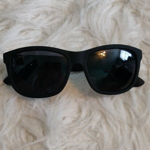 Black sunglasses
